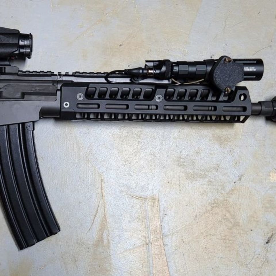 Post 2 -  Dissident Galil Ace 22, 10Mag