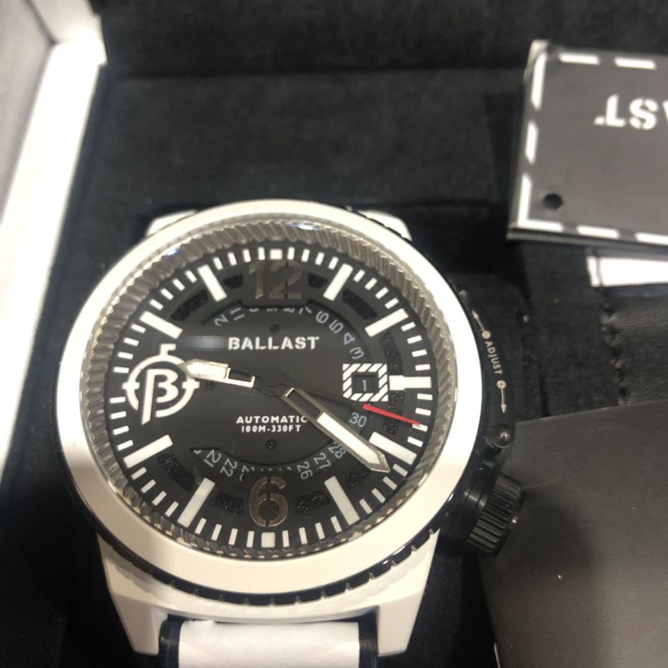 Post 1 - Ballast Trafalgar. Sold out limited edition. New with tags and full kit. Never worn. Additional pictures on request. Would trade for eotech/RMR/Deltapoint Pro