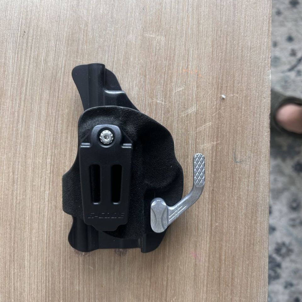 Post 2 - Left hand Wilson combatholster