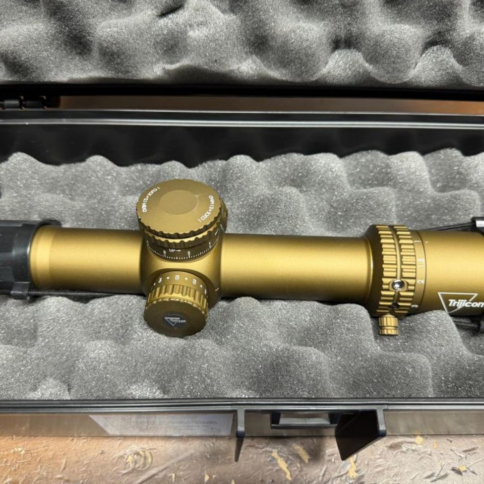 Post 3 - BNIB Trijicon Credo 1-8 Coyote