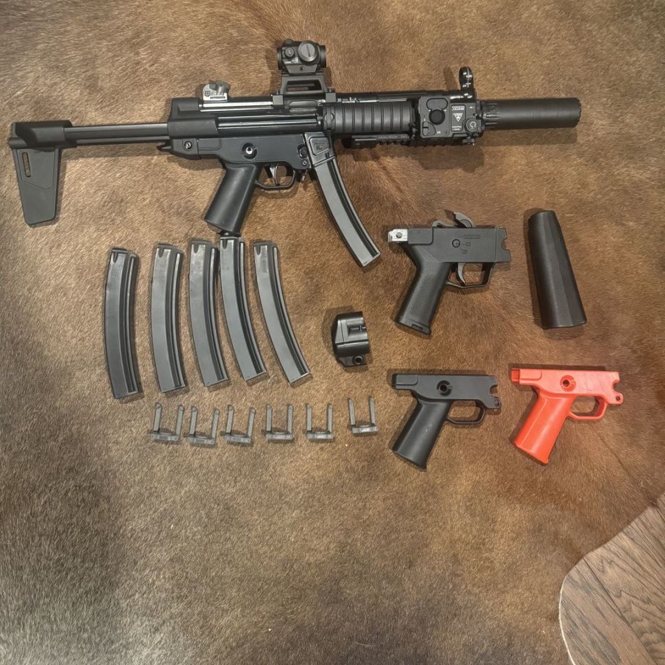 Post 1 - Zenith MP5 W/ FRT 