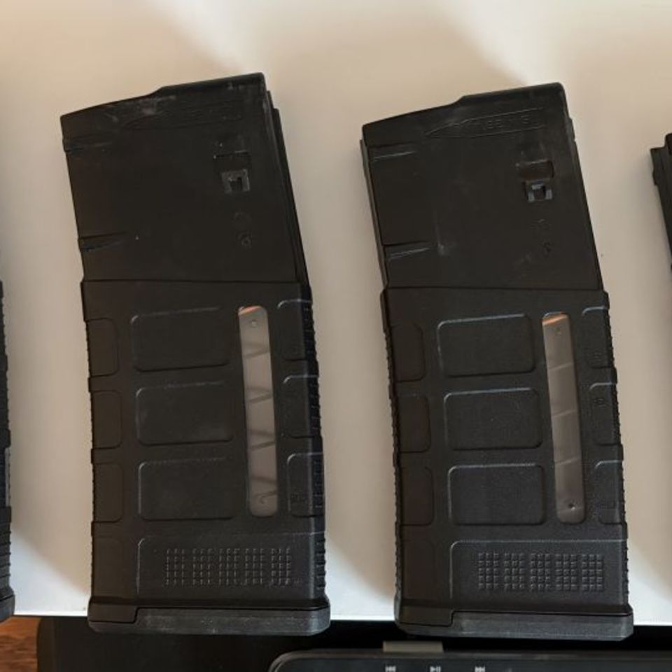 Post 1 - SOLD Magpul AR-10 Pattern