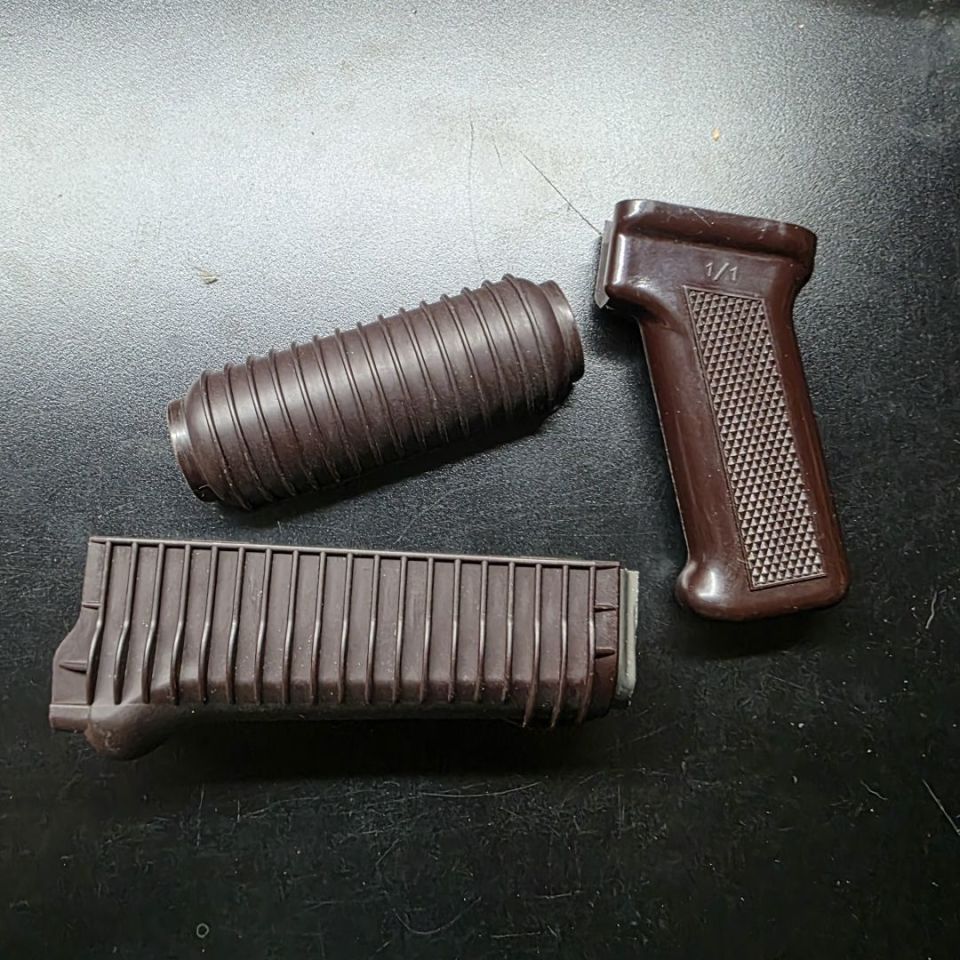 Post 5 - Arsenal Plum Furniture 