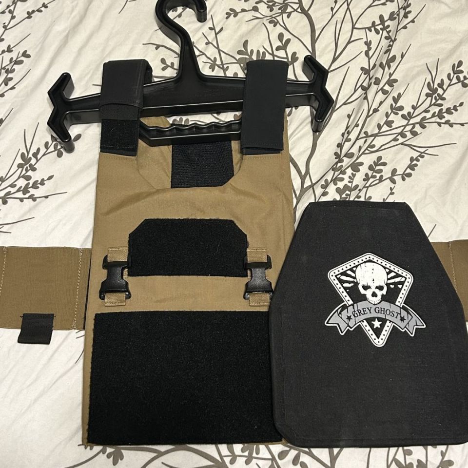 Post 2 - Trex AC1 / Grey Ghost (Hesco)