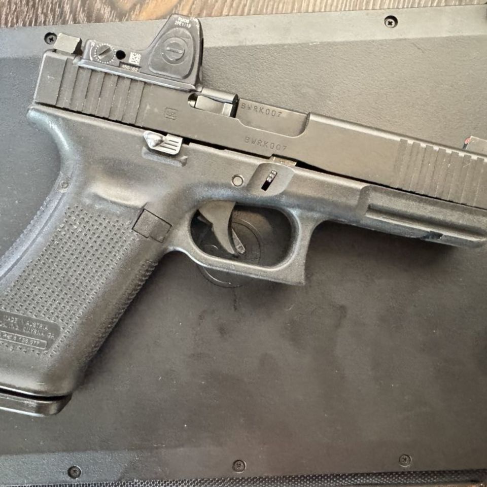 Post 2 - Glock 17 MOS