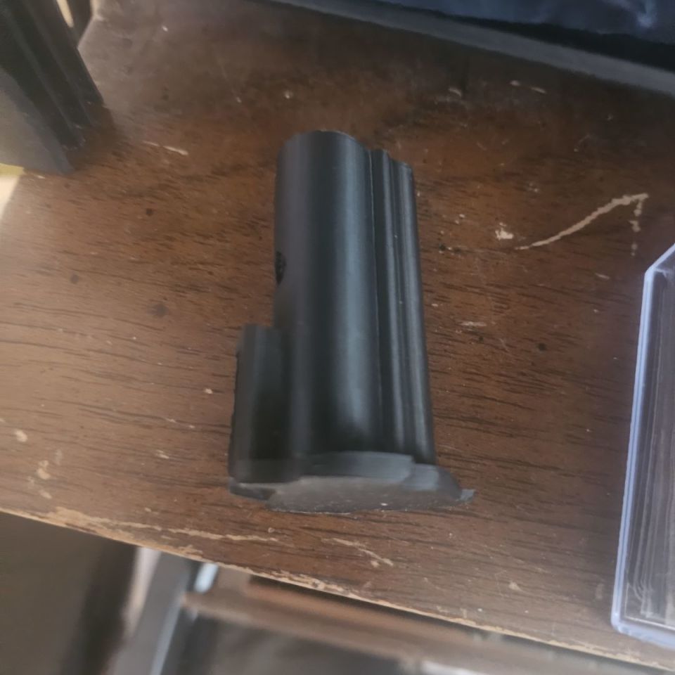Post 4 - Magpul moe bolt insert