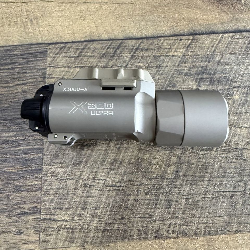 Post 3 - Surefire X300A Ultra, 1000 lum
