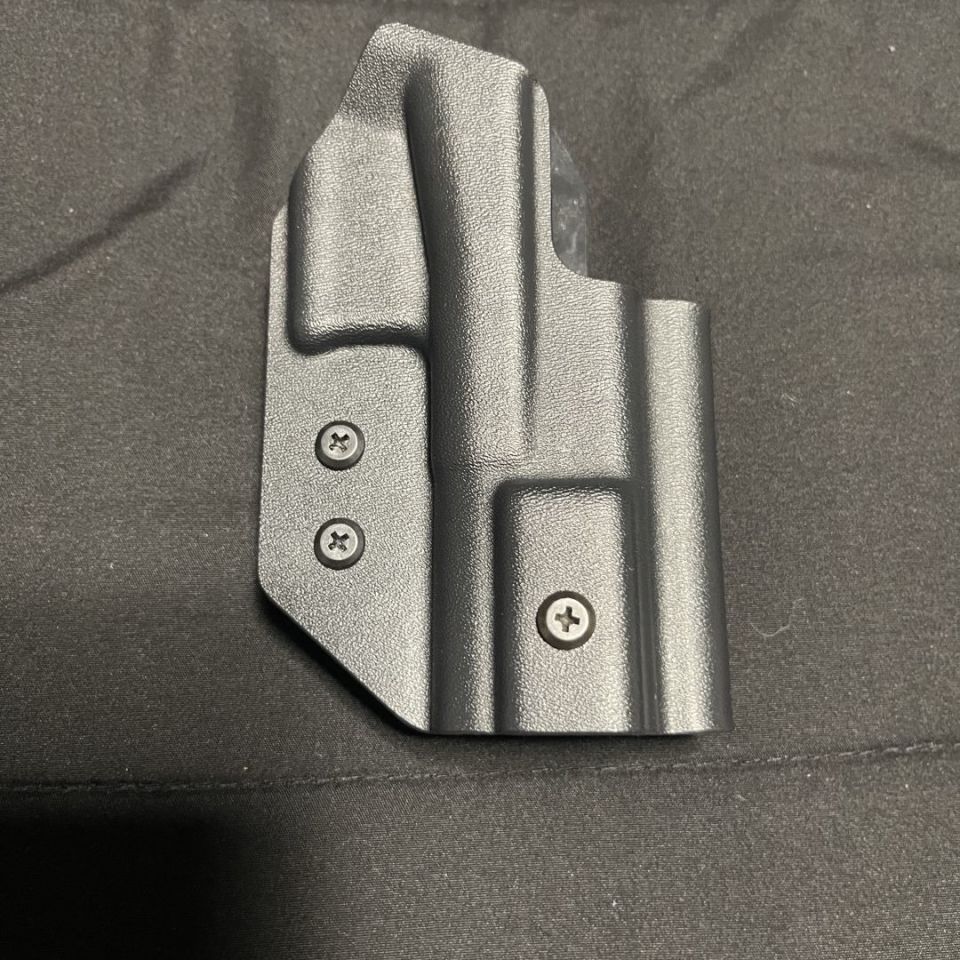 Post 2 - Carey Concealment raptor x1