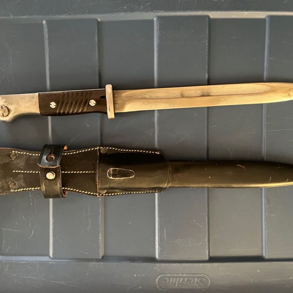 Post 5 - K98 Bayonet w/Scabbard