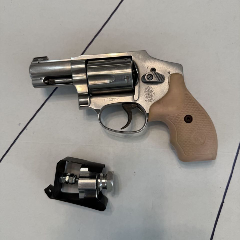 Post 1 - Smith & Wesson 640-3