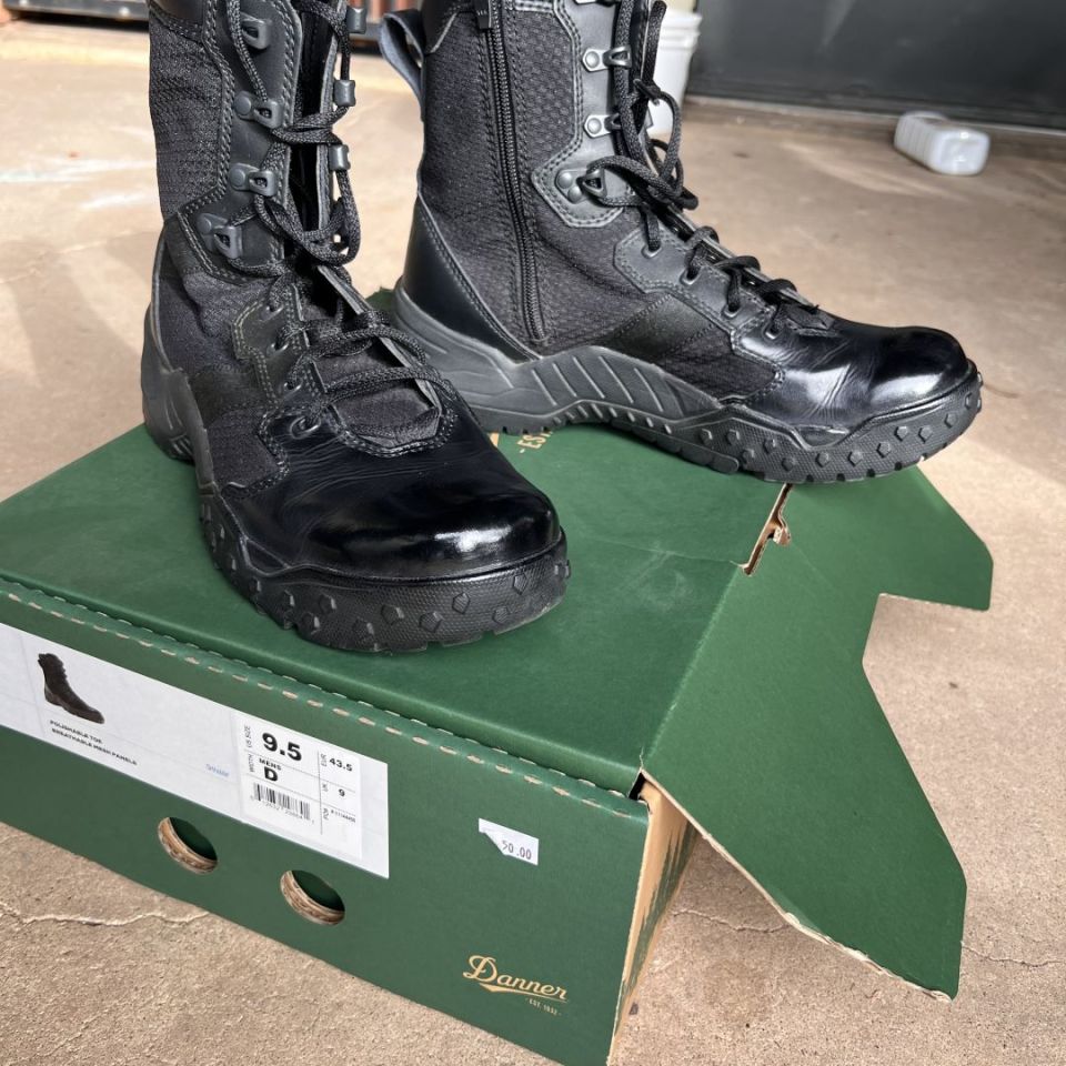 Post 1 - Danner scorch-side boots 9.5D