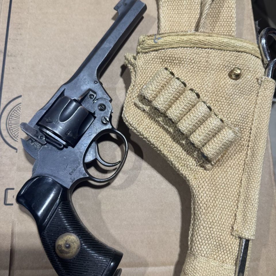 Post 3 - Enfield No 2 Mk1 Revolver 