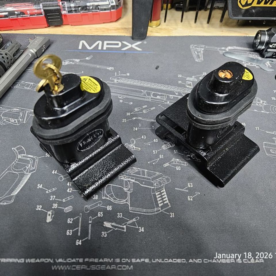 Post 2 - Holdup display pistol mounts