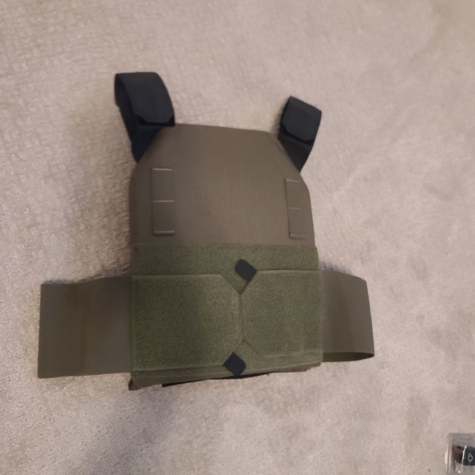 Post 1 - Perroz designs slick PC