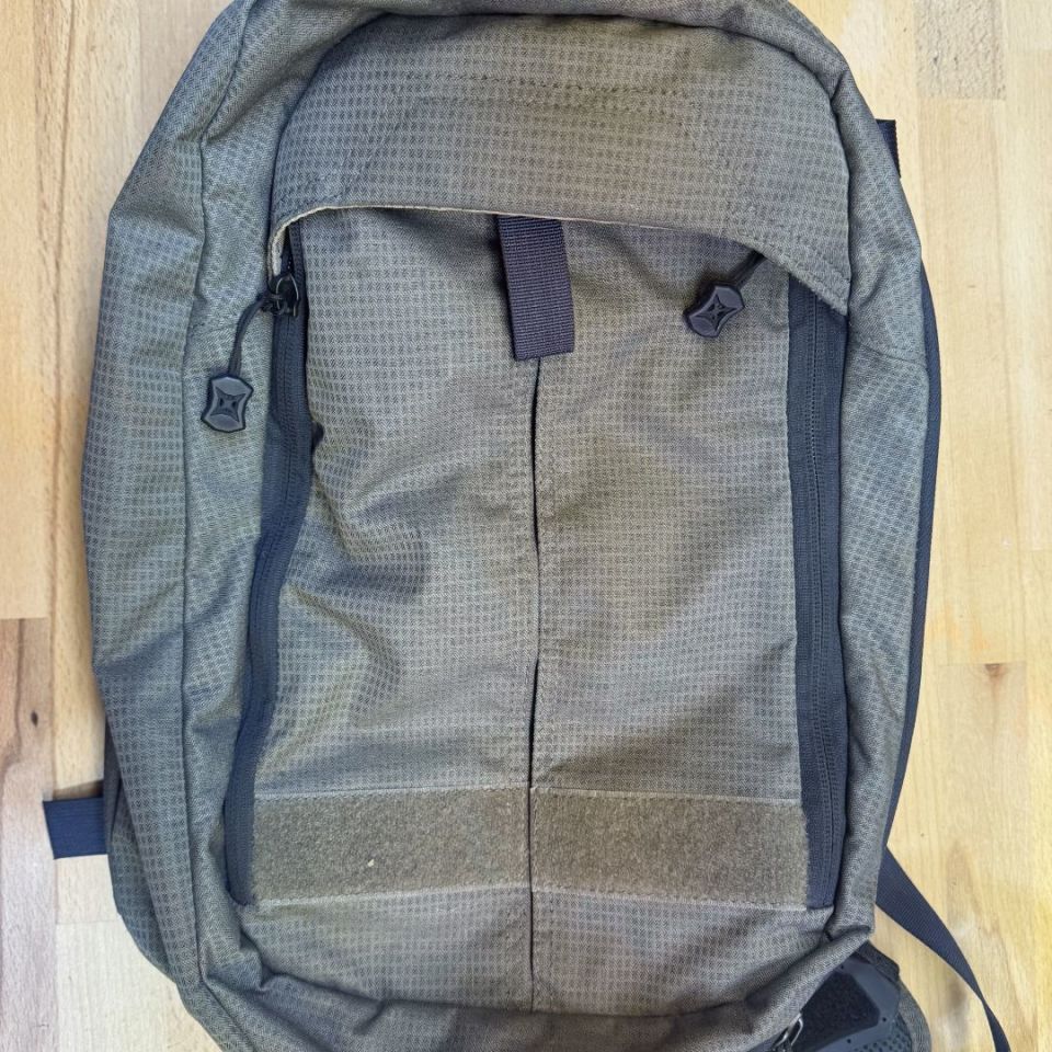 Post 1 - Vertx Sling bag
