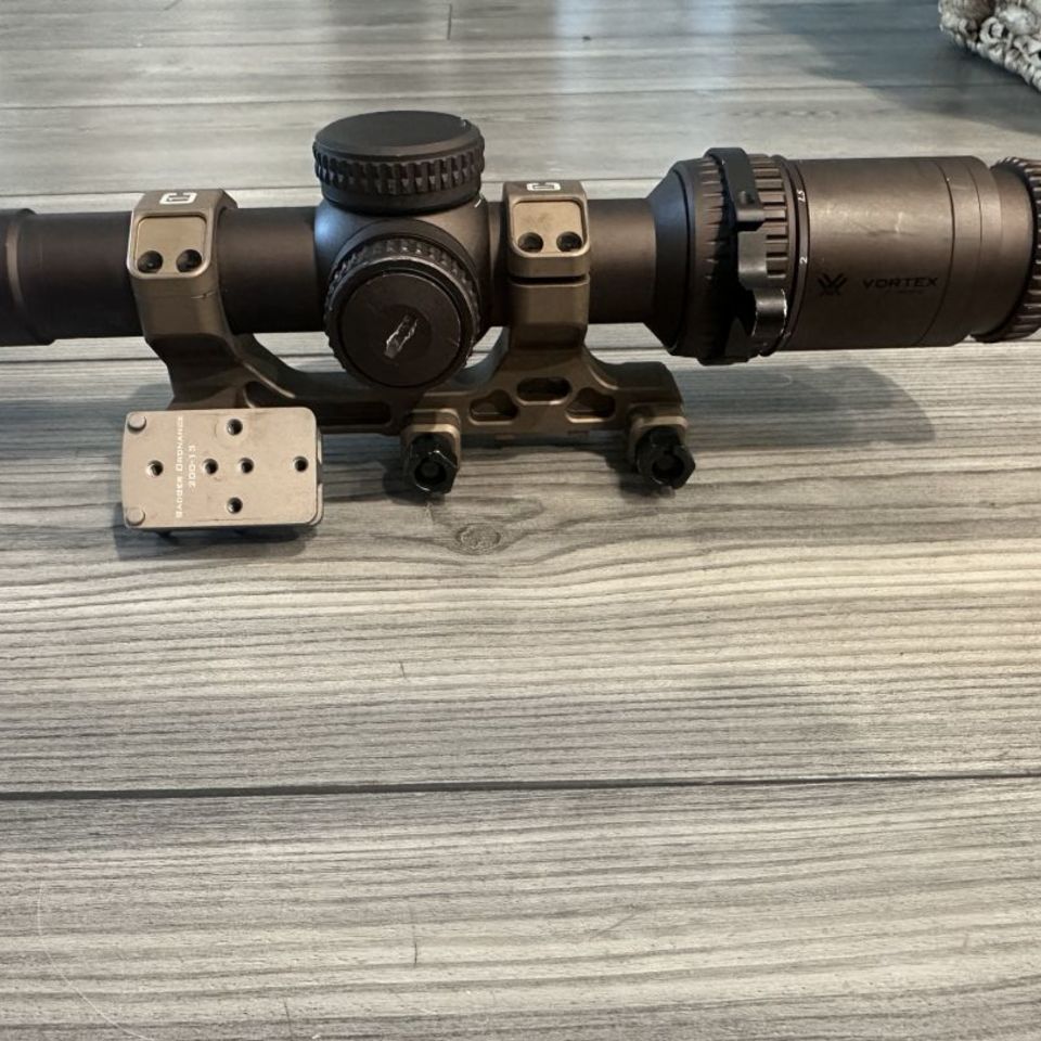 Post 1 - Vortex Razor 1-6