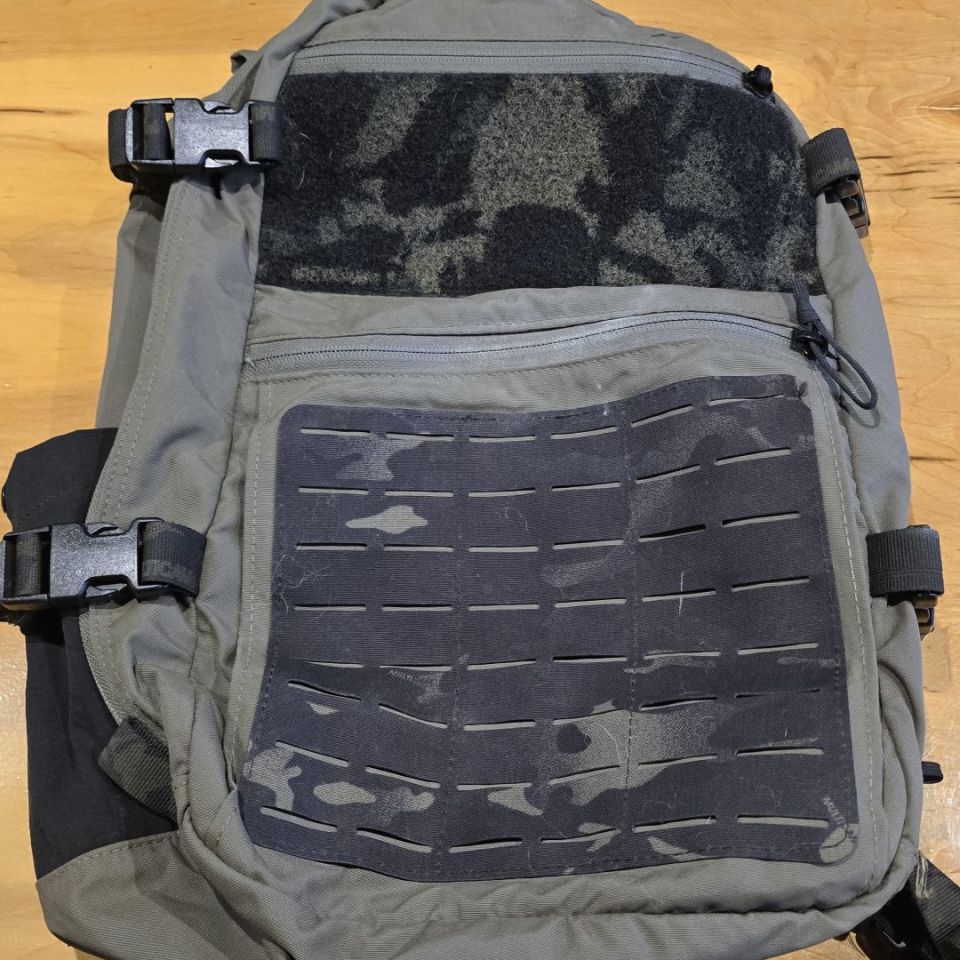 Post 3 - LBT 22L Day Pack /laptop pouch