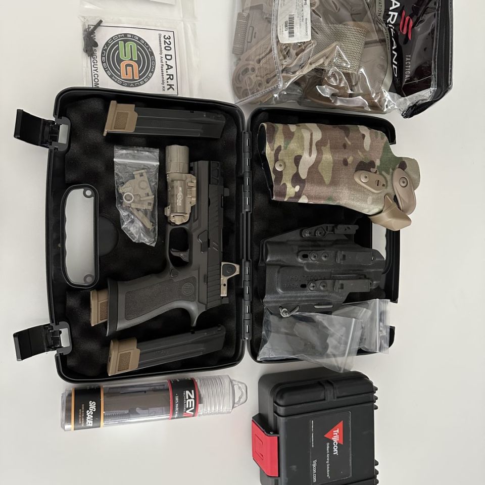 Post 1 - [Custom] Sig Sauer P320