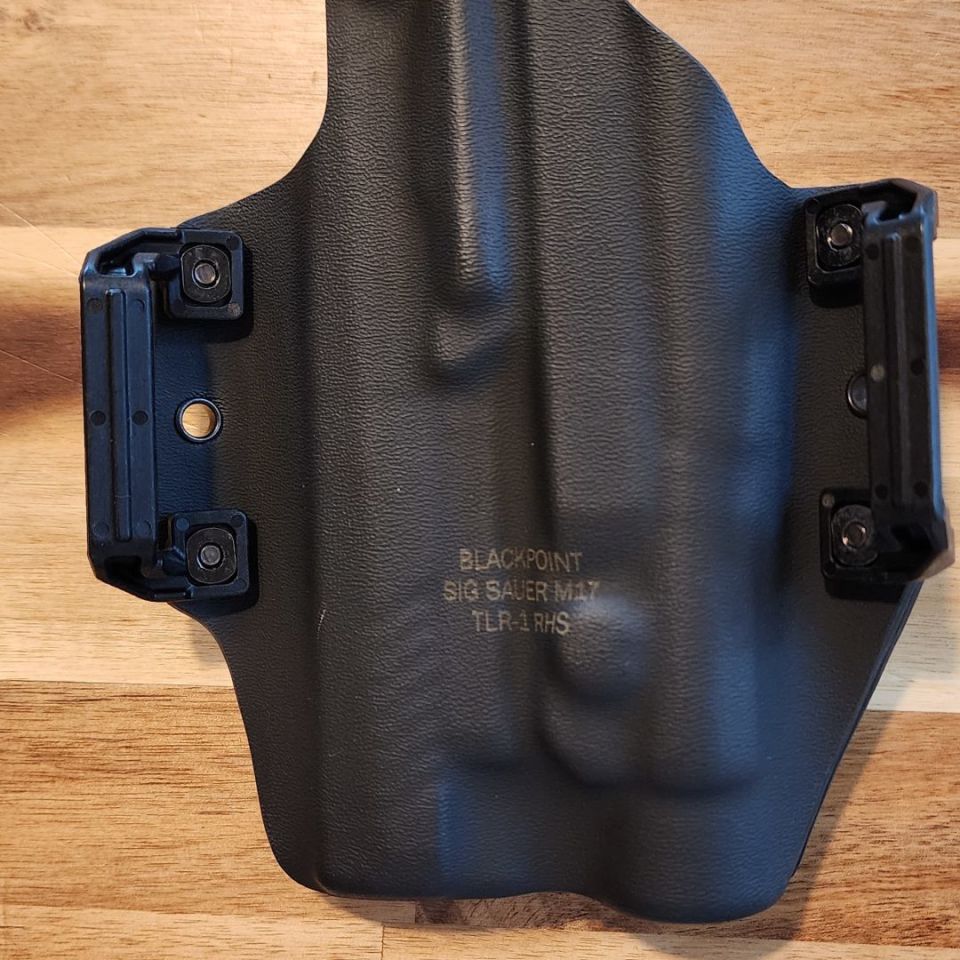 Post 1 - Blackpoint sig m17 Tlr-1 RHS h