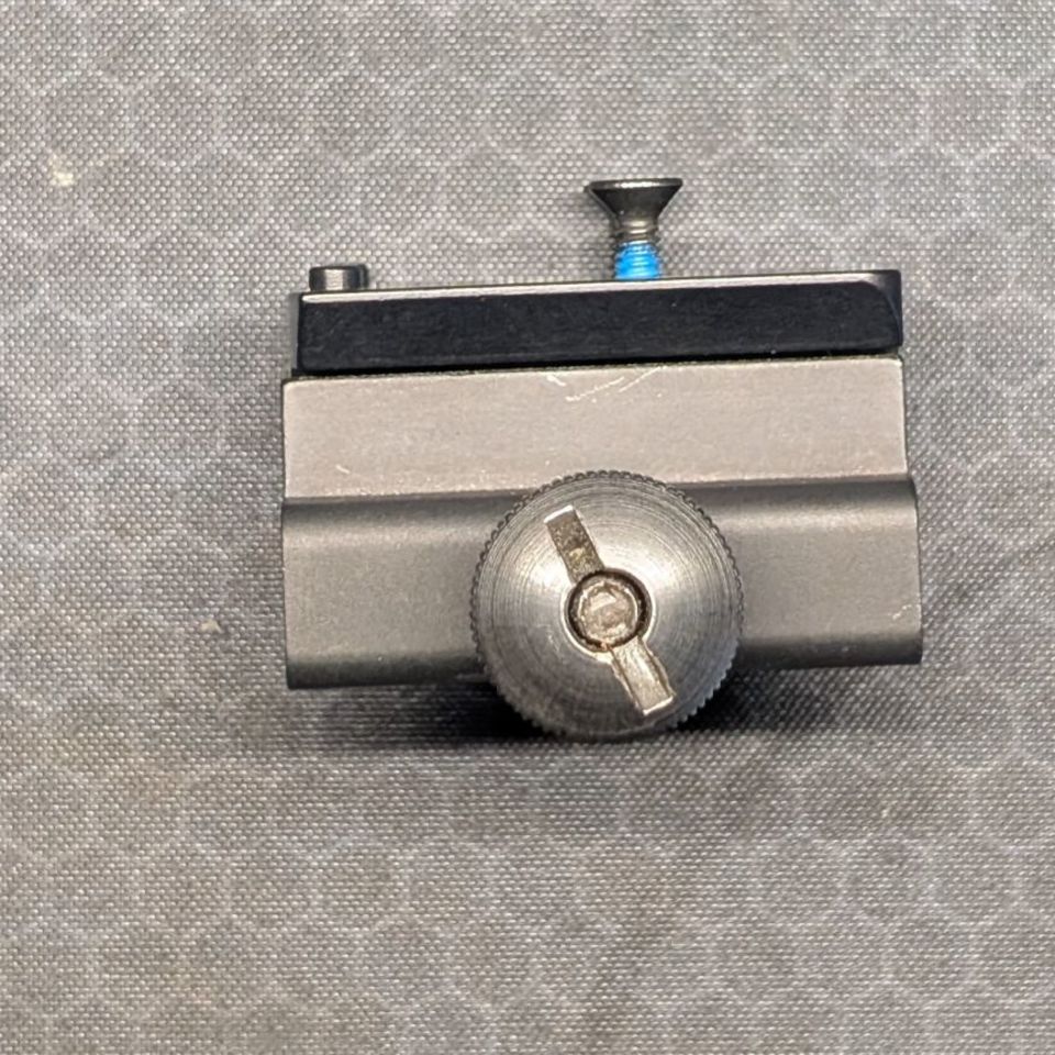 Post 4 - TRIJICON RM34 RMR MOUNT