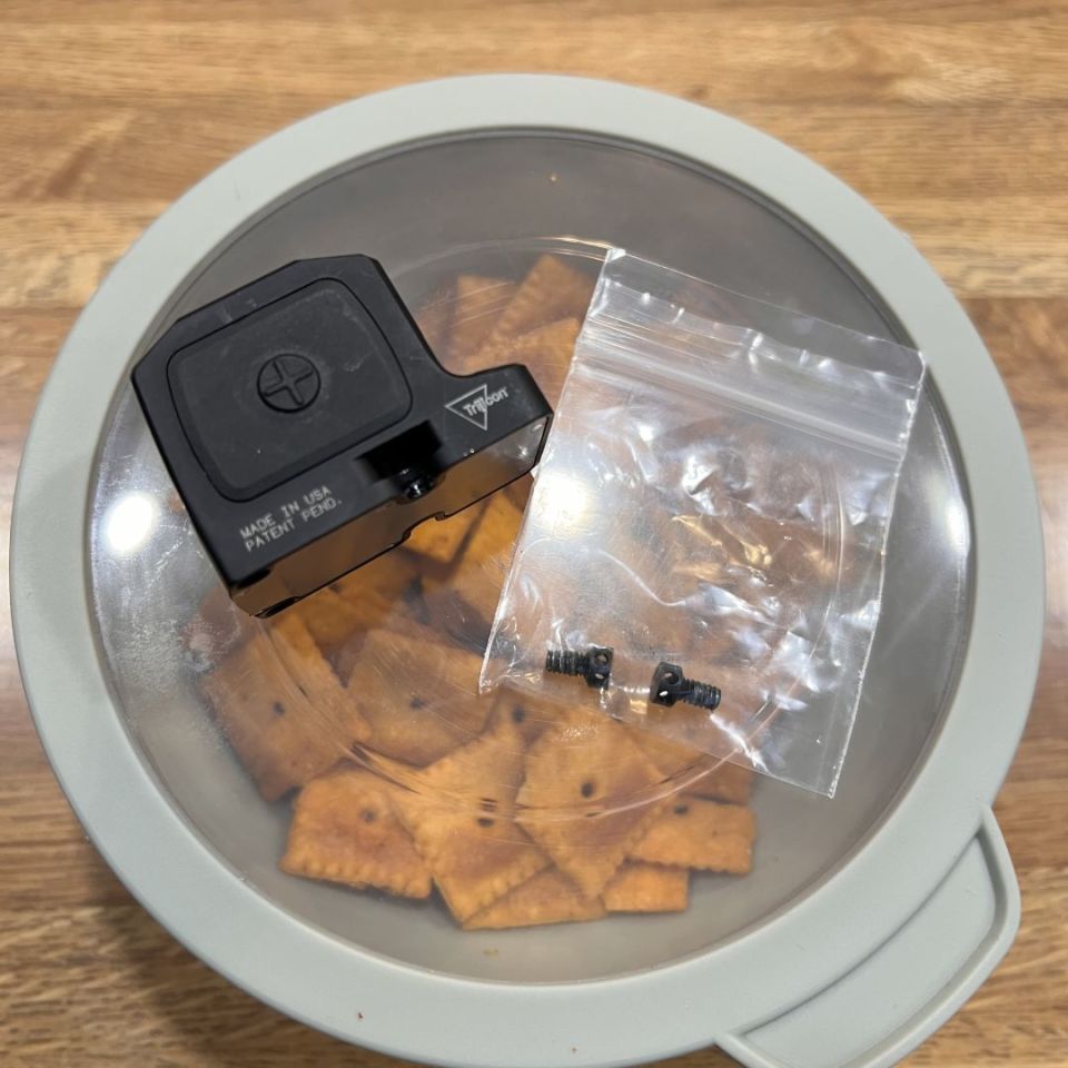 Post 4 - WTS Trijicon RCR