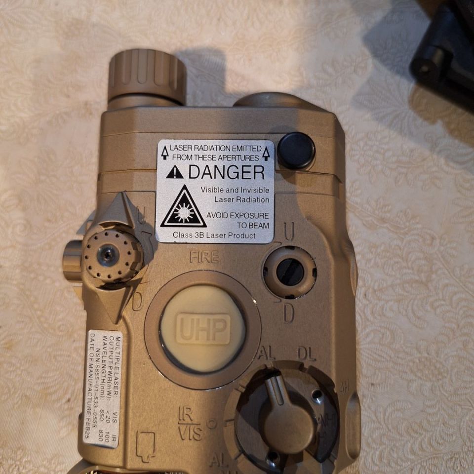 Post 2 - peq-15 LA5C- aluminum body