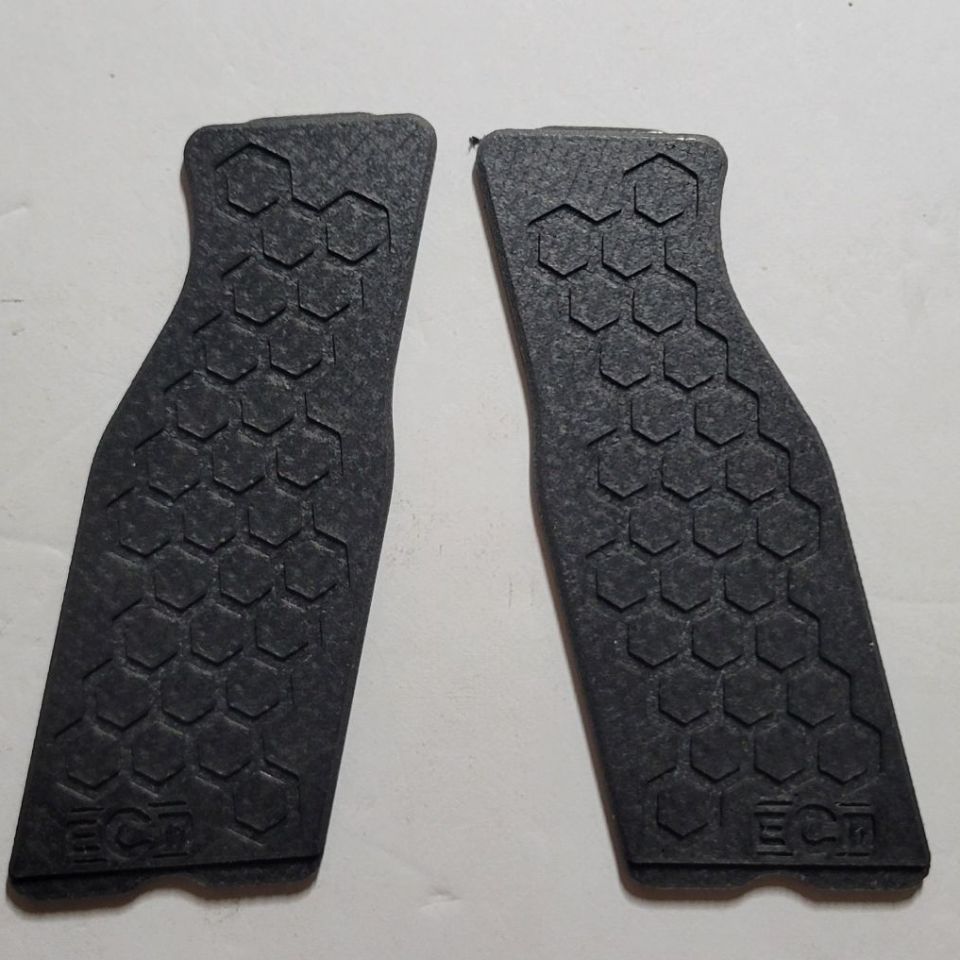 Post 2 - ECM R11 HEX Grip Panels