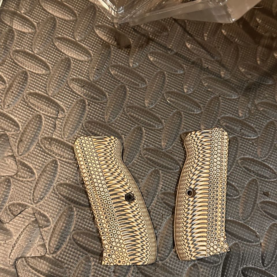 Post 1 - CZ Grips VZ Operator