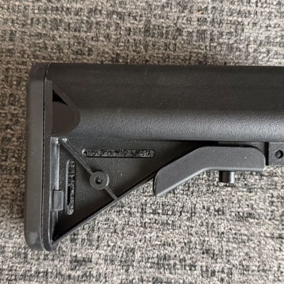 Post 5 - B5 SOPMOD Gov black