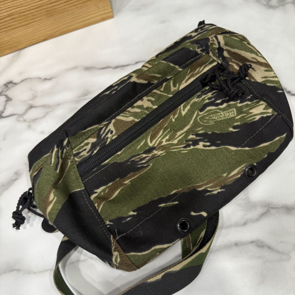 Post 1 - Spiritus systems Fanny pack