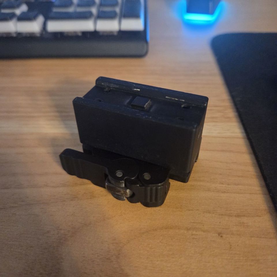 Post 4 - Aimpoint midwest mount 1/3