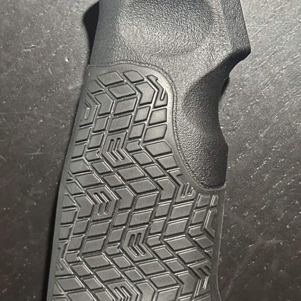 Post 2 - DD grip/ Flash hider