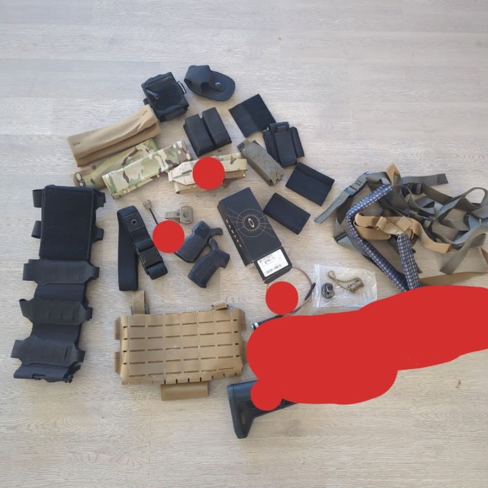 Post 3 - Moving sale - Ferro, Esstac