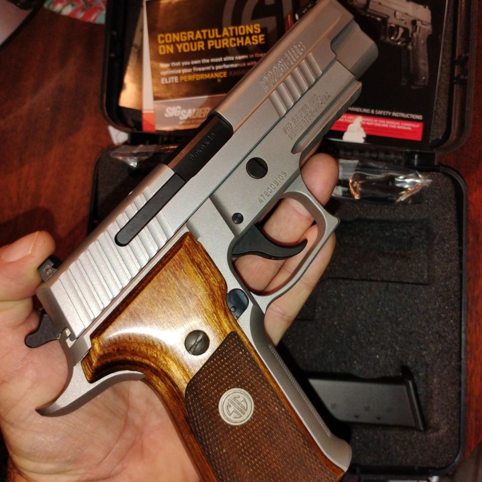Post 1 - Sig p226 stainless elite 9mm