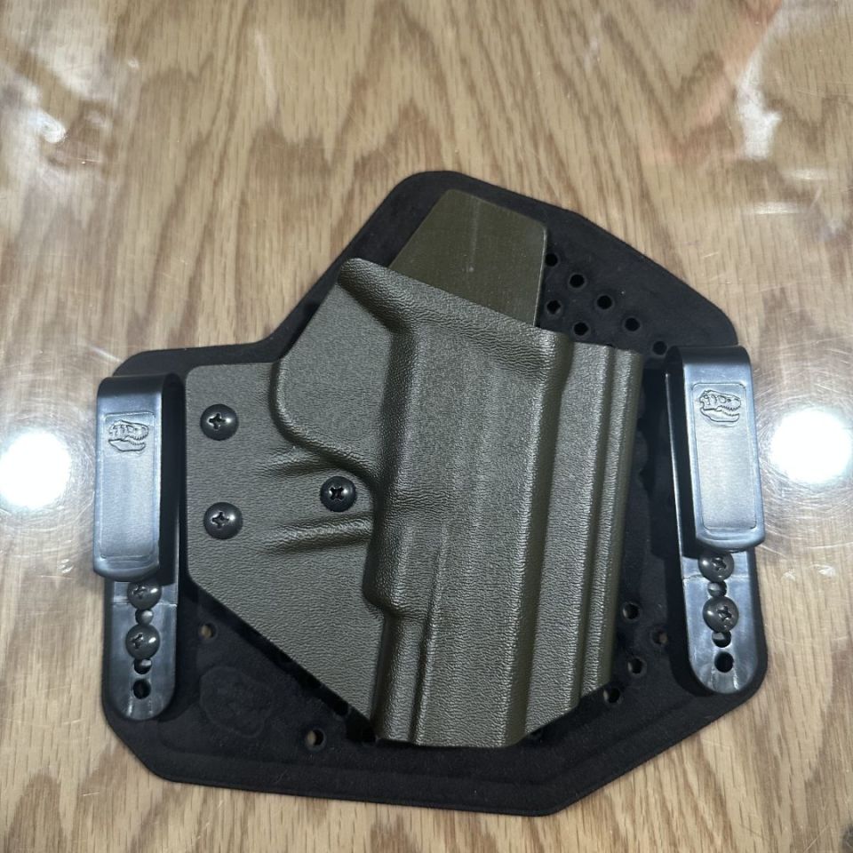 Post 1 - Shield Plus 4" Holster