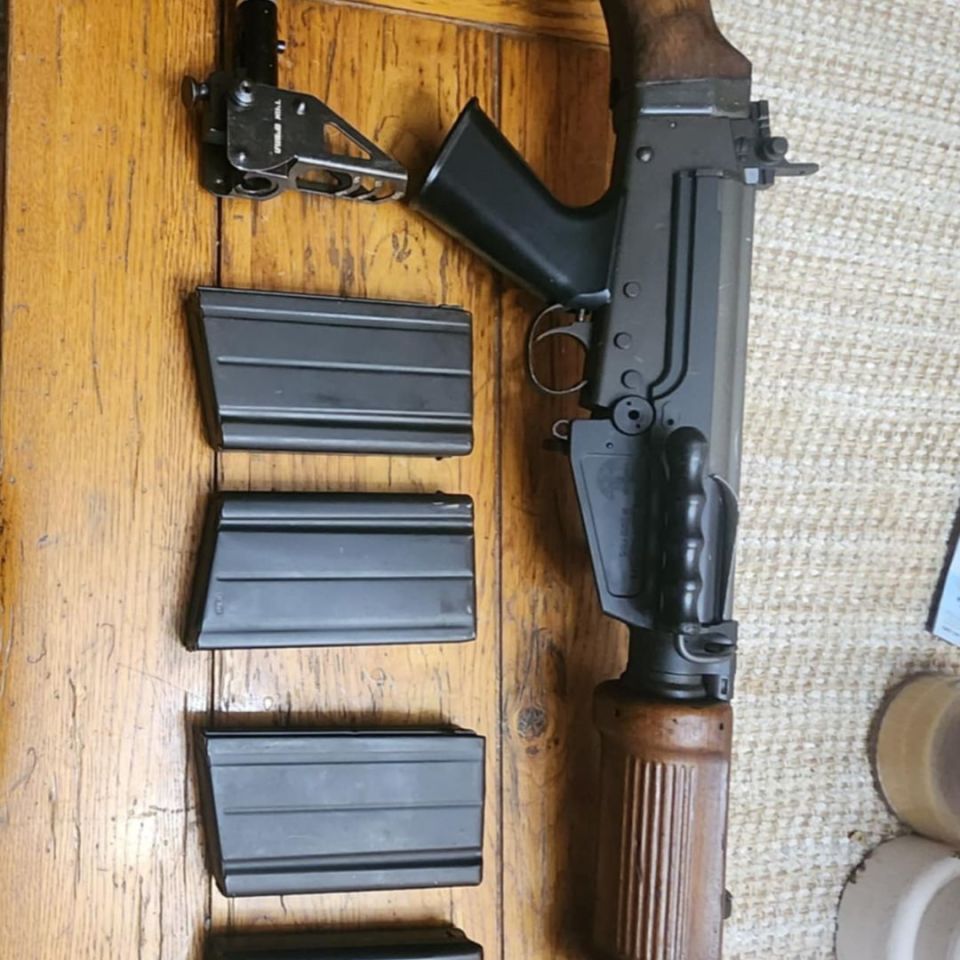 Post 1 - Israeli FAL