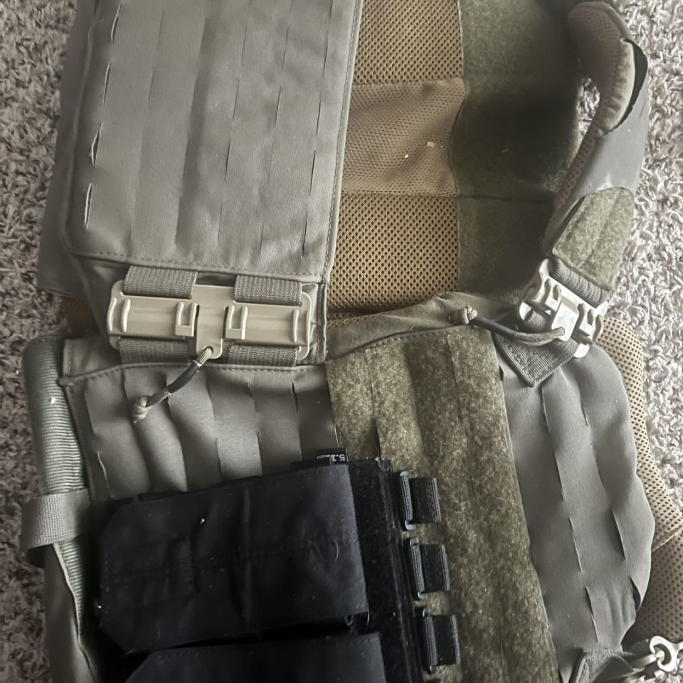 Post 3 - First Spear  RG M/PC L/B  400$