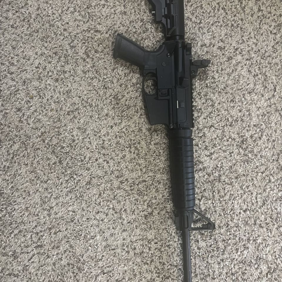 Post 4 - Ruger Ar 15 unfired 500$