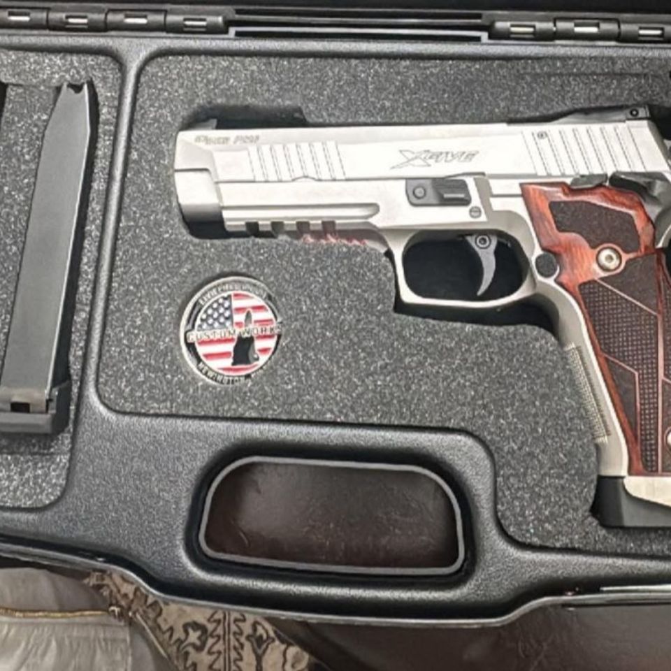 Post 2 - SIG P226 x FIVE CLASSIC 