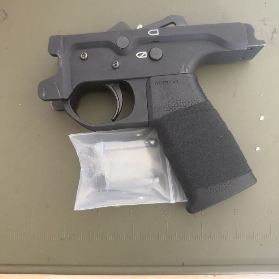 Post 3 - Lee Sporting Lower with SS