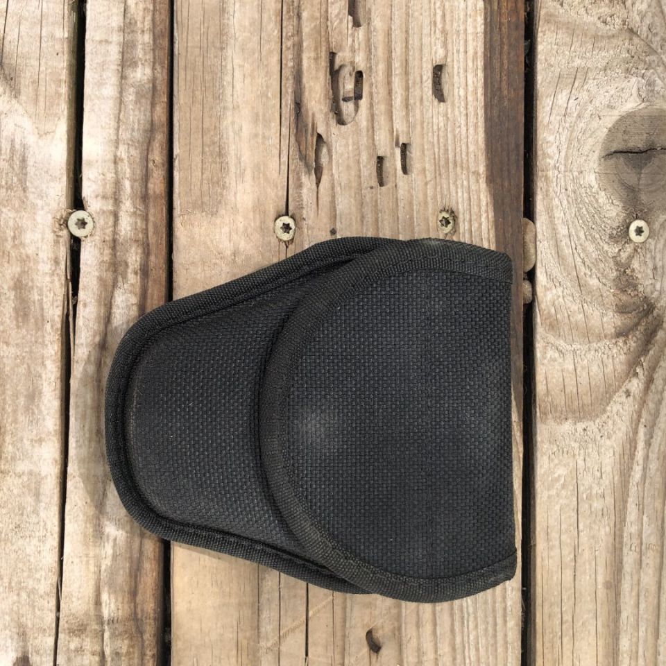 Post 5 - Bianchi Handcuff Pouch