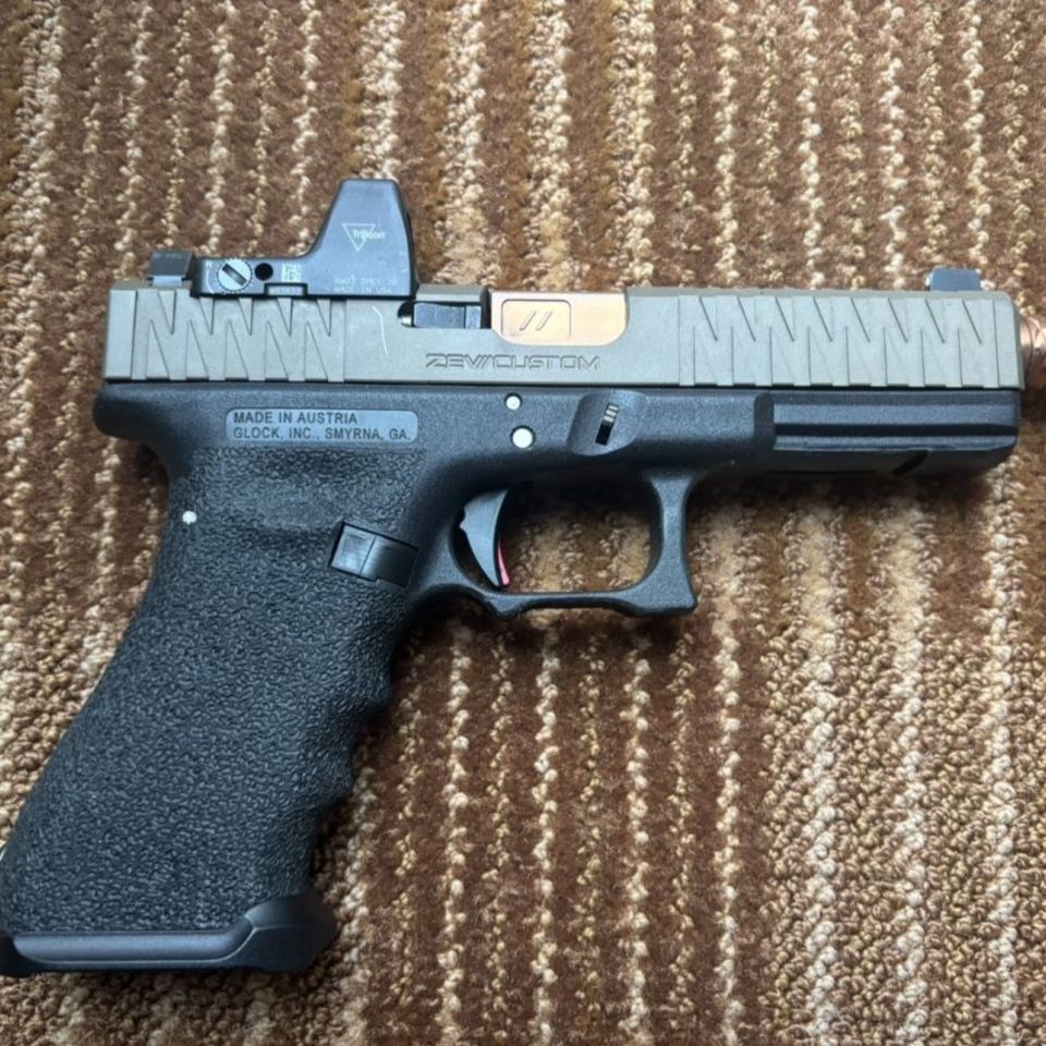 Post 2 - Zev Glock 17