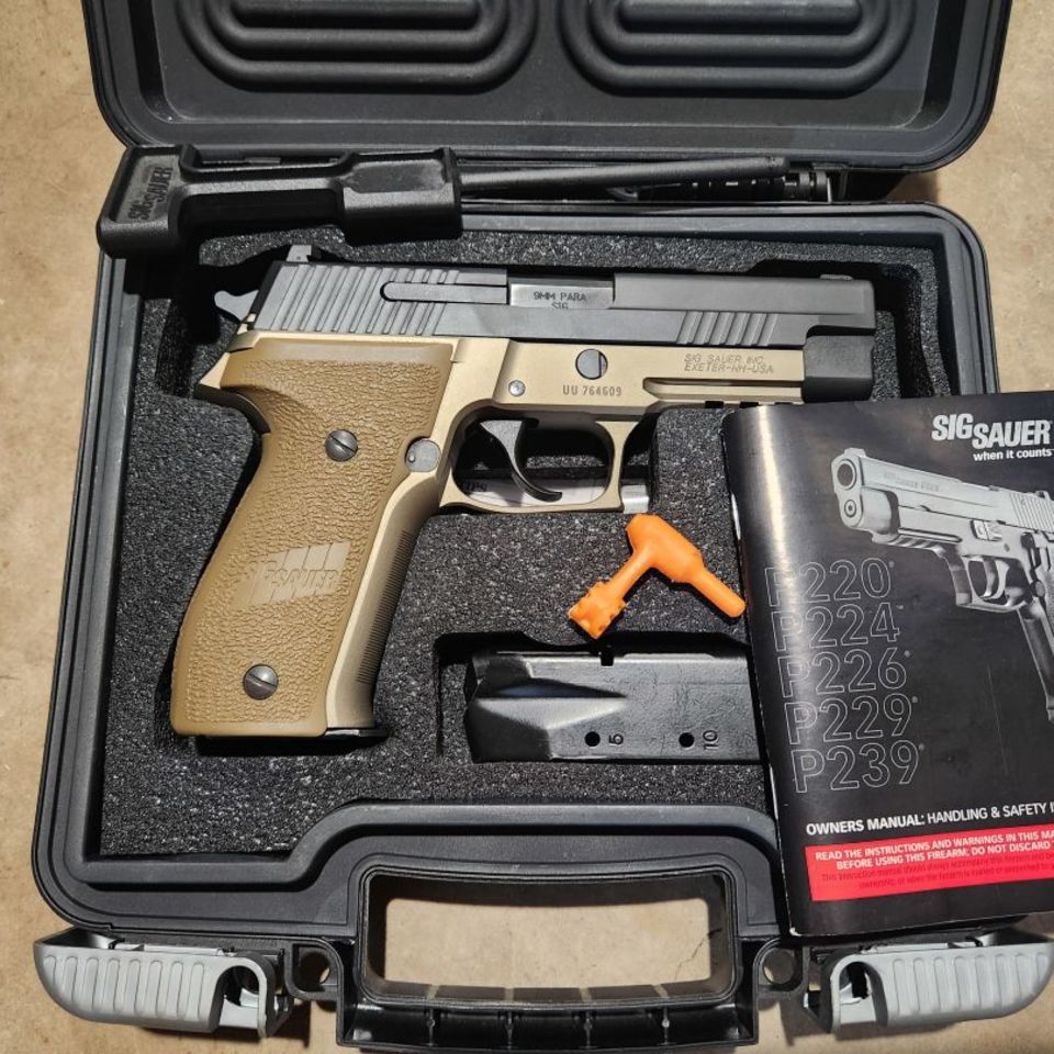 Post 2 - Sig p226 combat