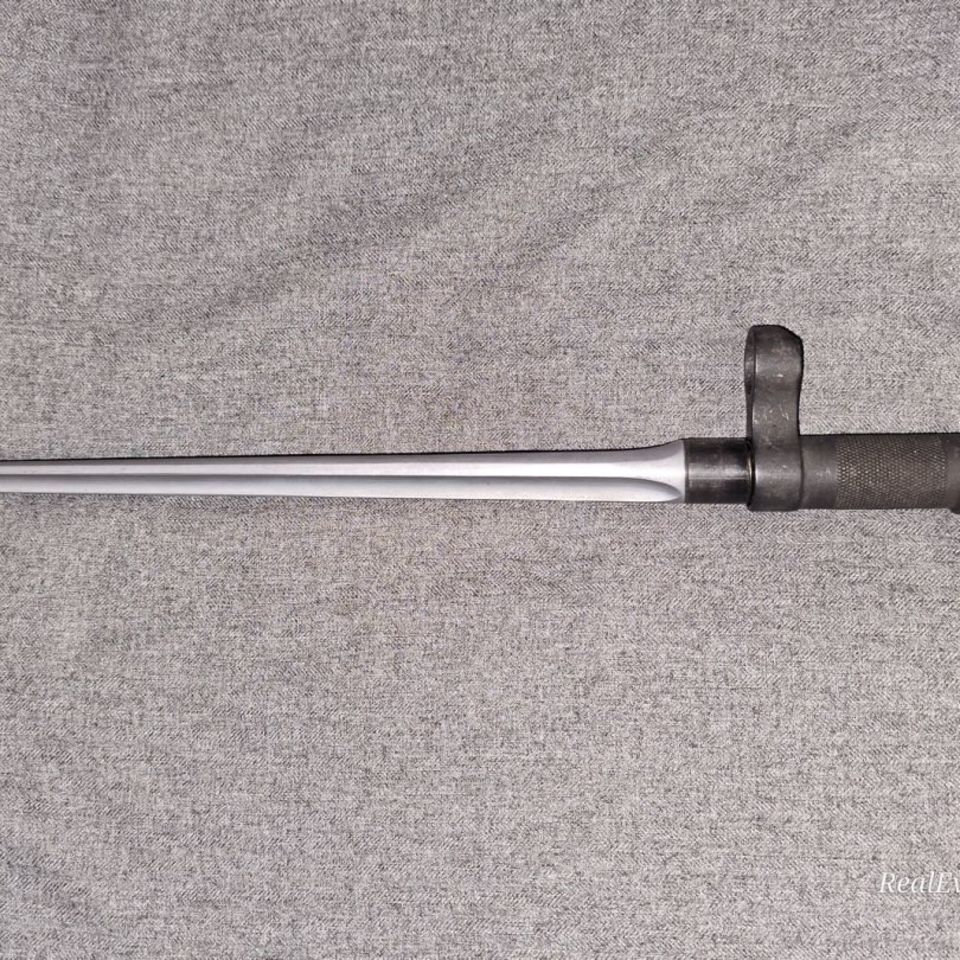 Post 4 - Norinco SKS para spike bayonet