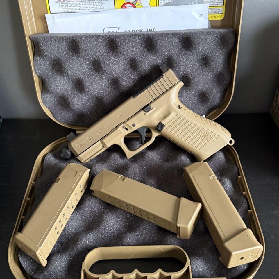 Post 1 - Glock 19X MOS LNIB