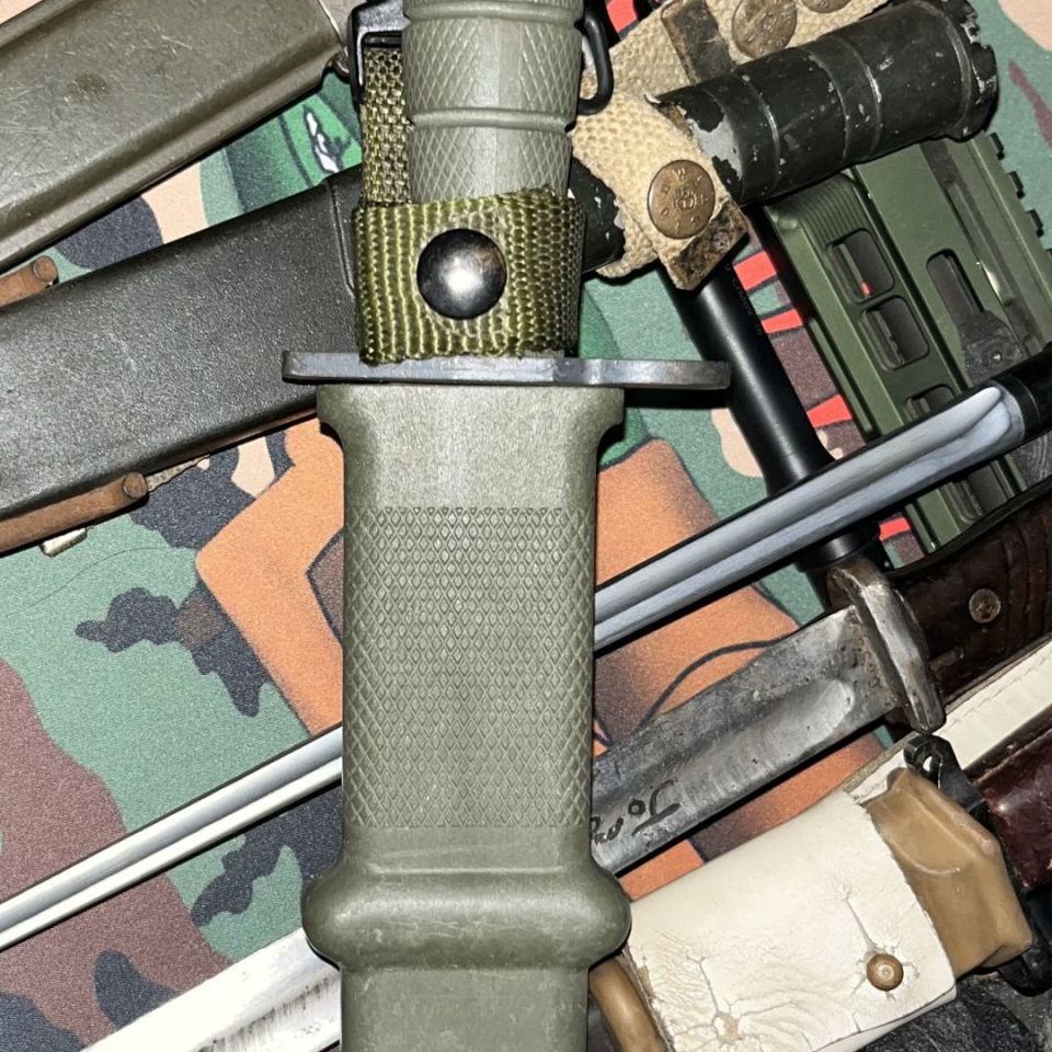 Post 1 - M9 Bayonet with scabbard 