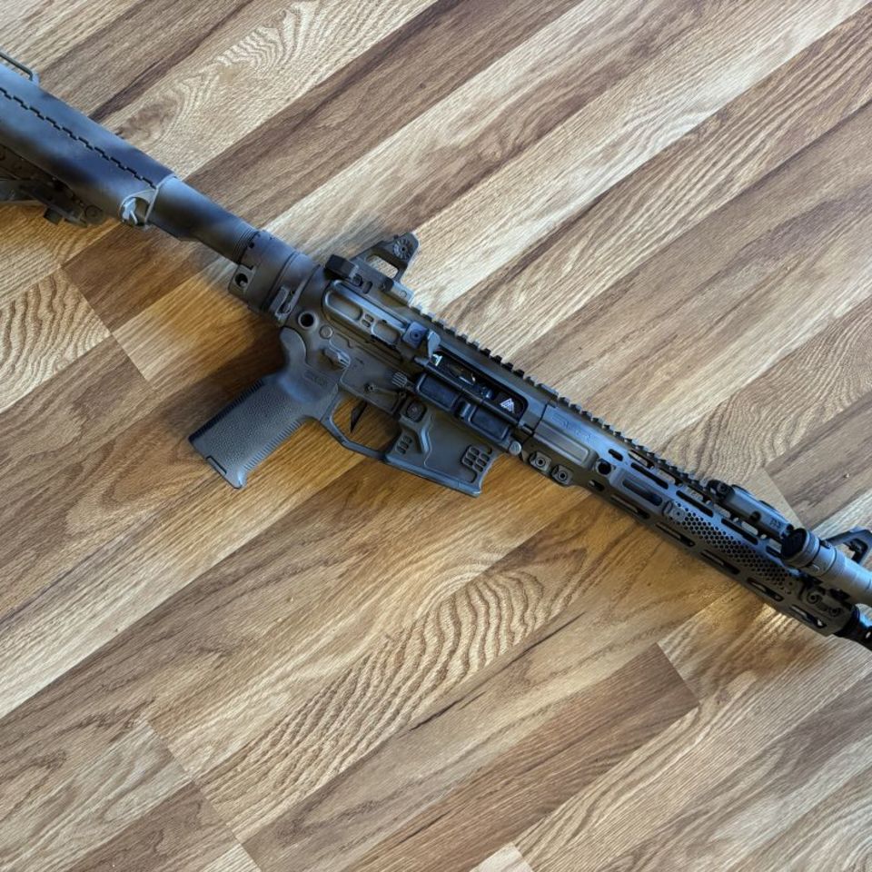 Post 3 - SLR 11.5 with accessories 