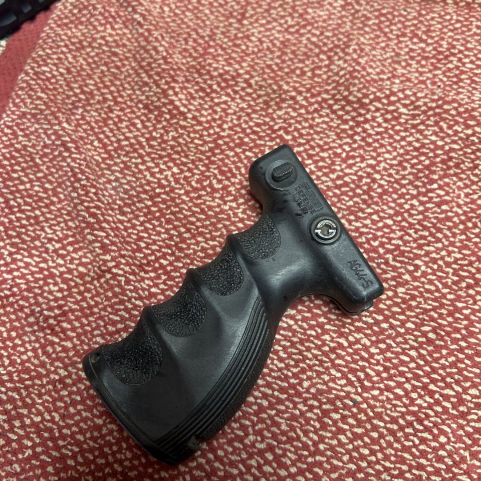 Post 3 - FAB Defense AG-44S foregrip