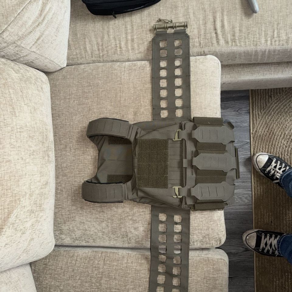 Post 1 - Beez APTUM Plate Carrier 