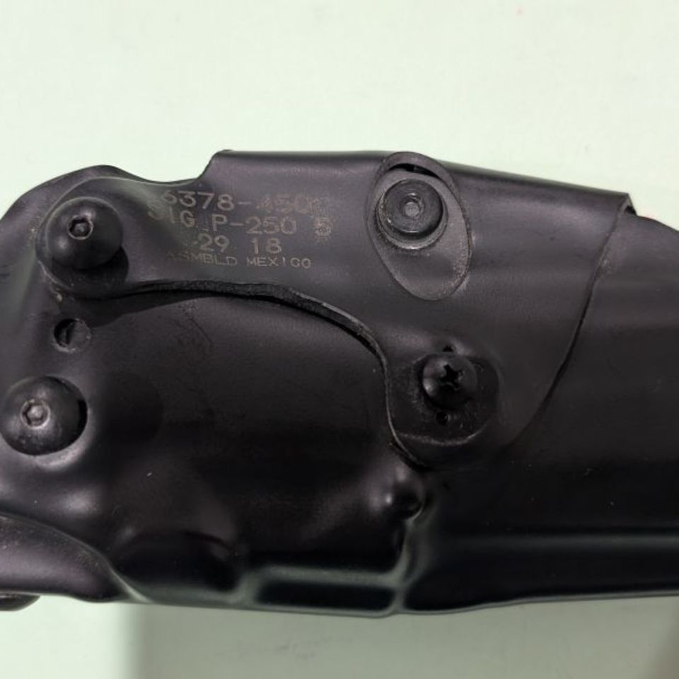 Post 1 - Safariland Holster